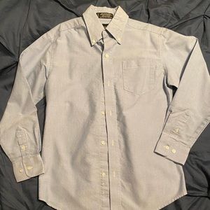 Boys light blue Oxford shirt like new.